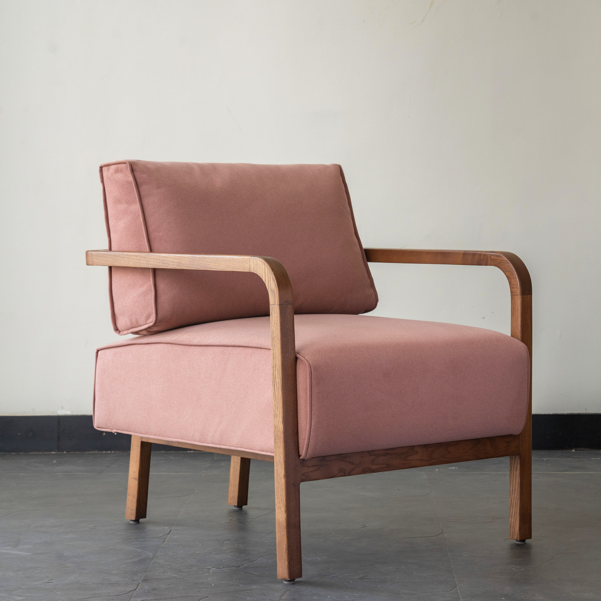 Dane Armchair