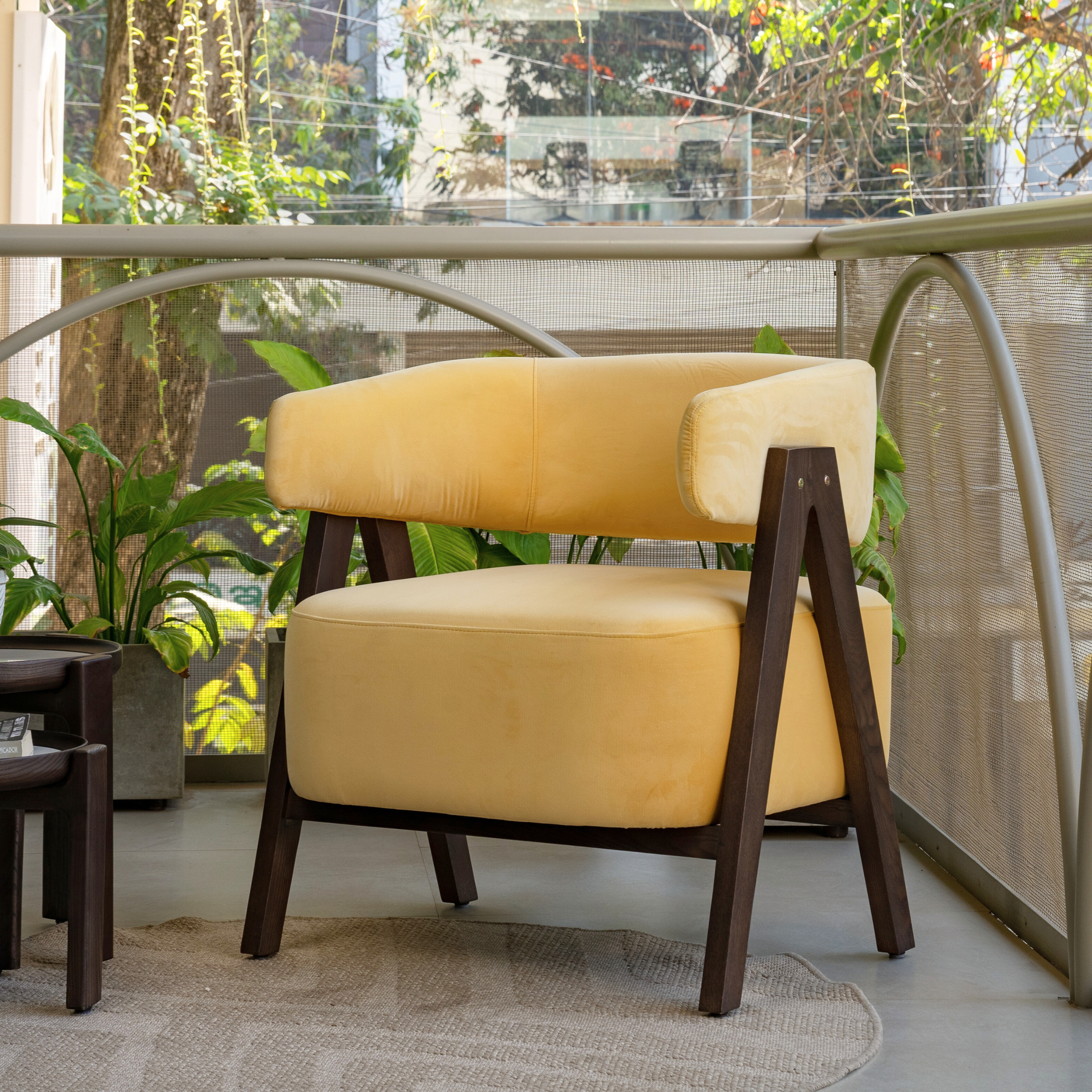 Alcor arm chair