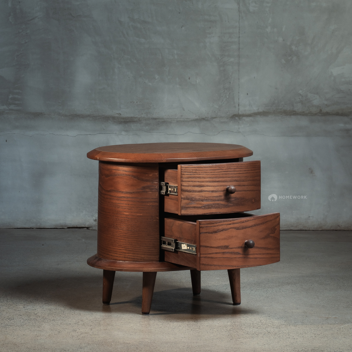 Takai bedside