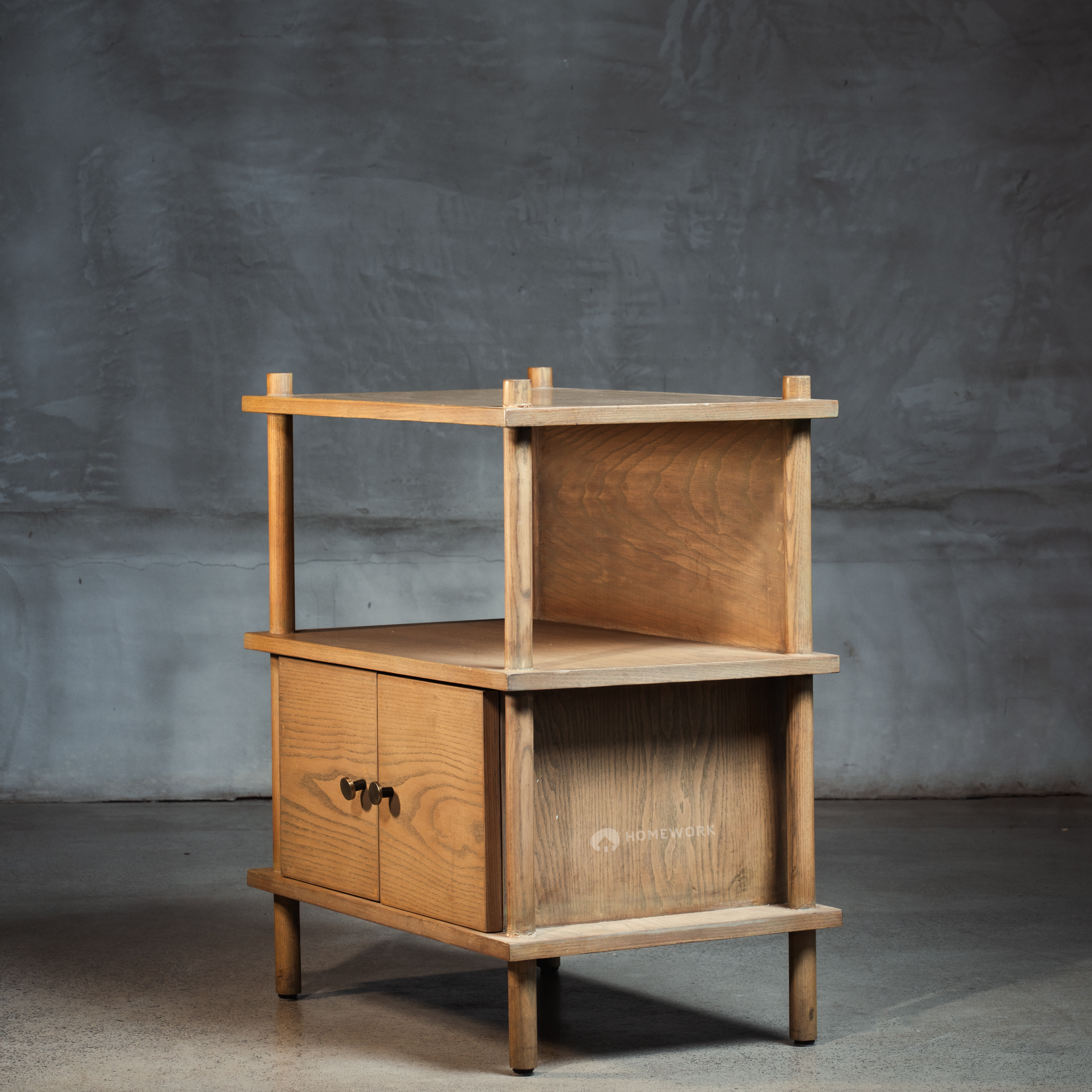 Neyomi Side Table