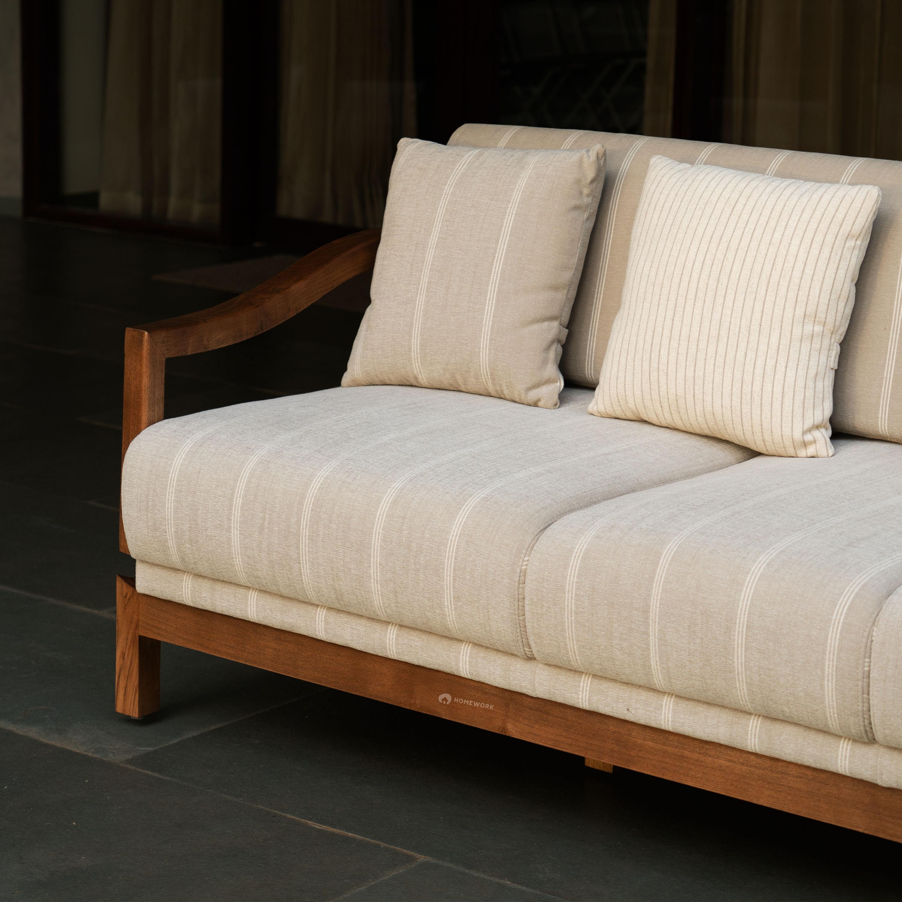 EIRA SOFA