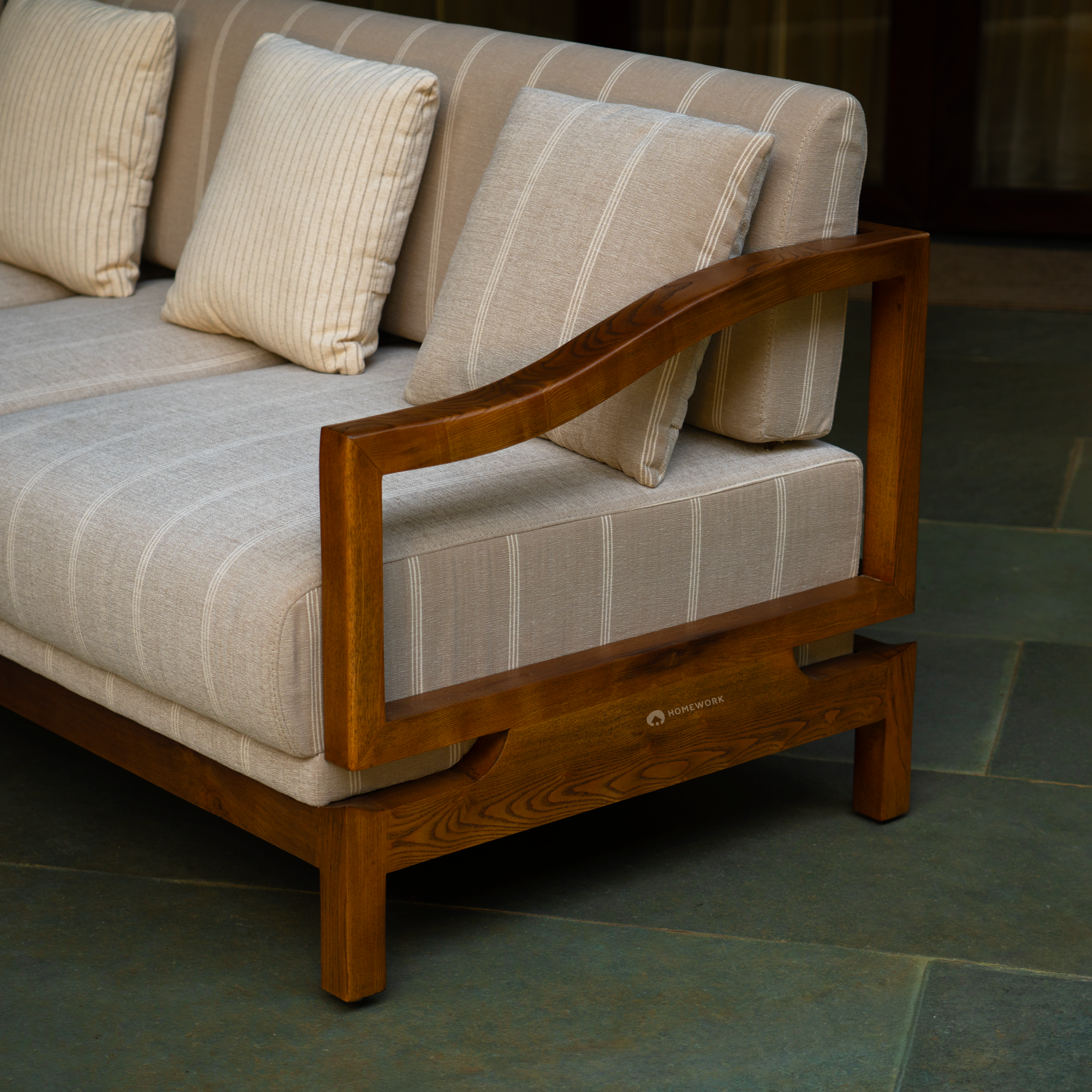 EIRA SOFA