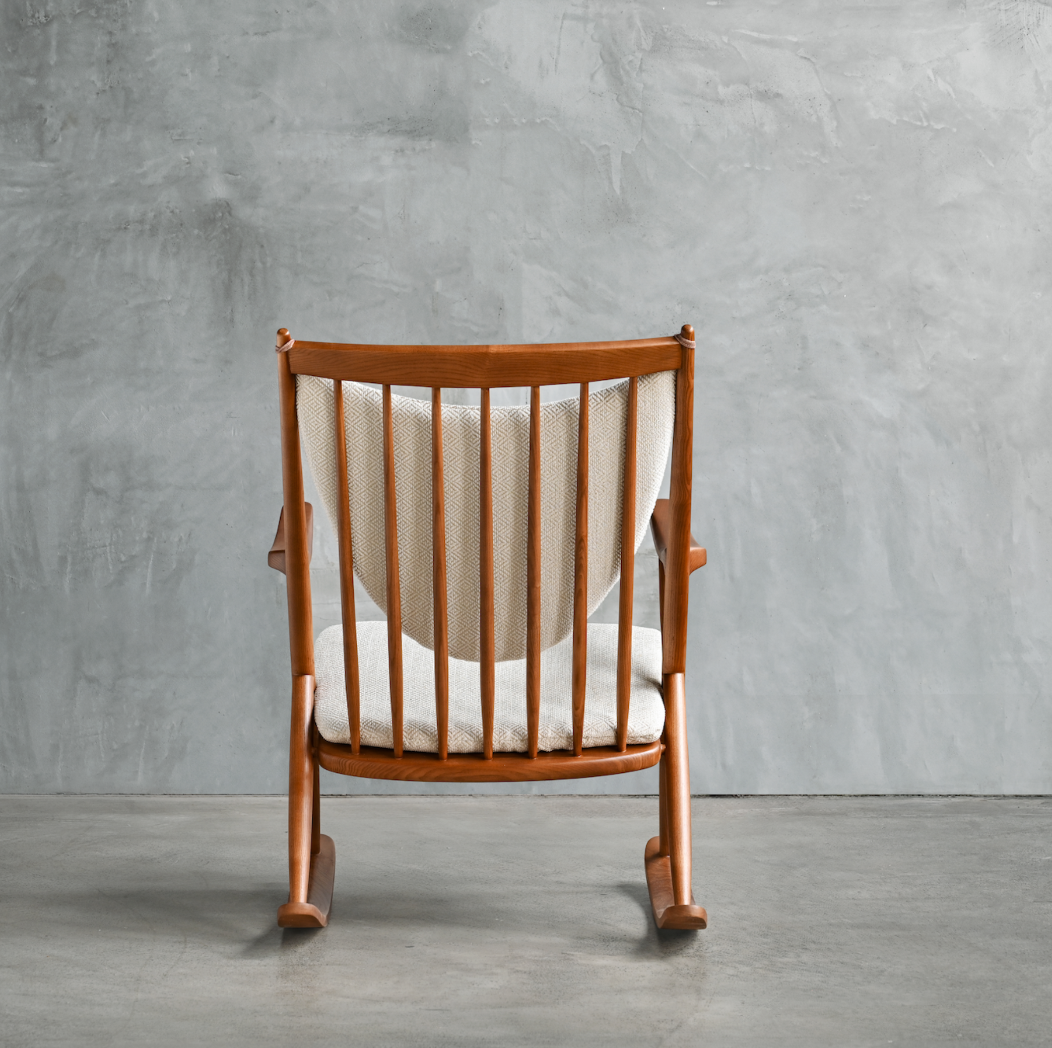 EASY CHAIR
