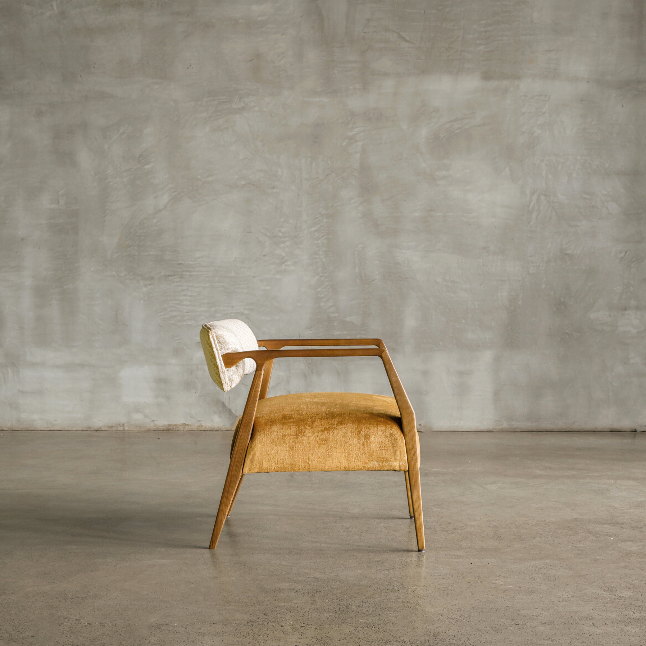 AINA Arm Chair