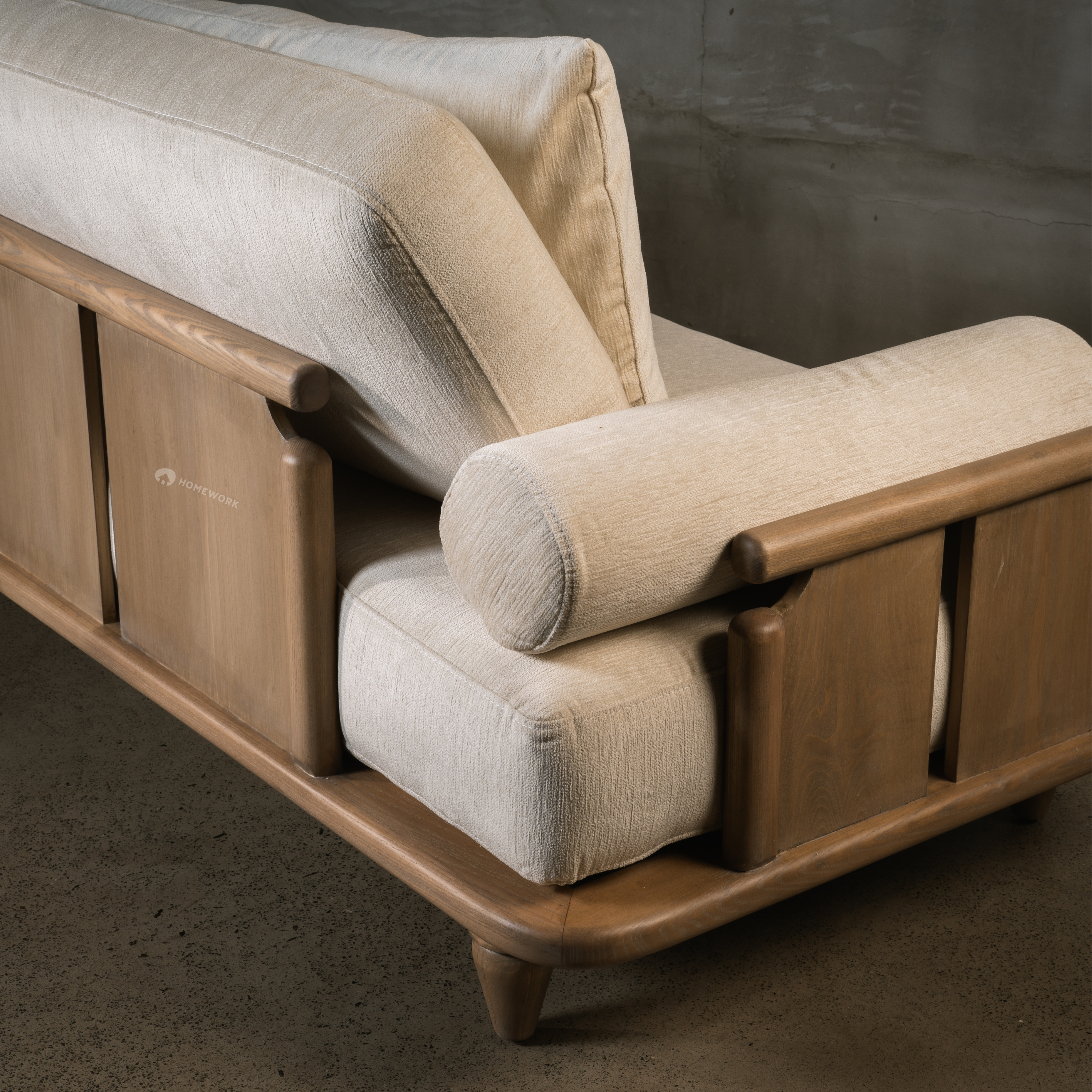 Ektha Sofa