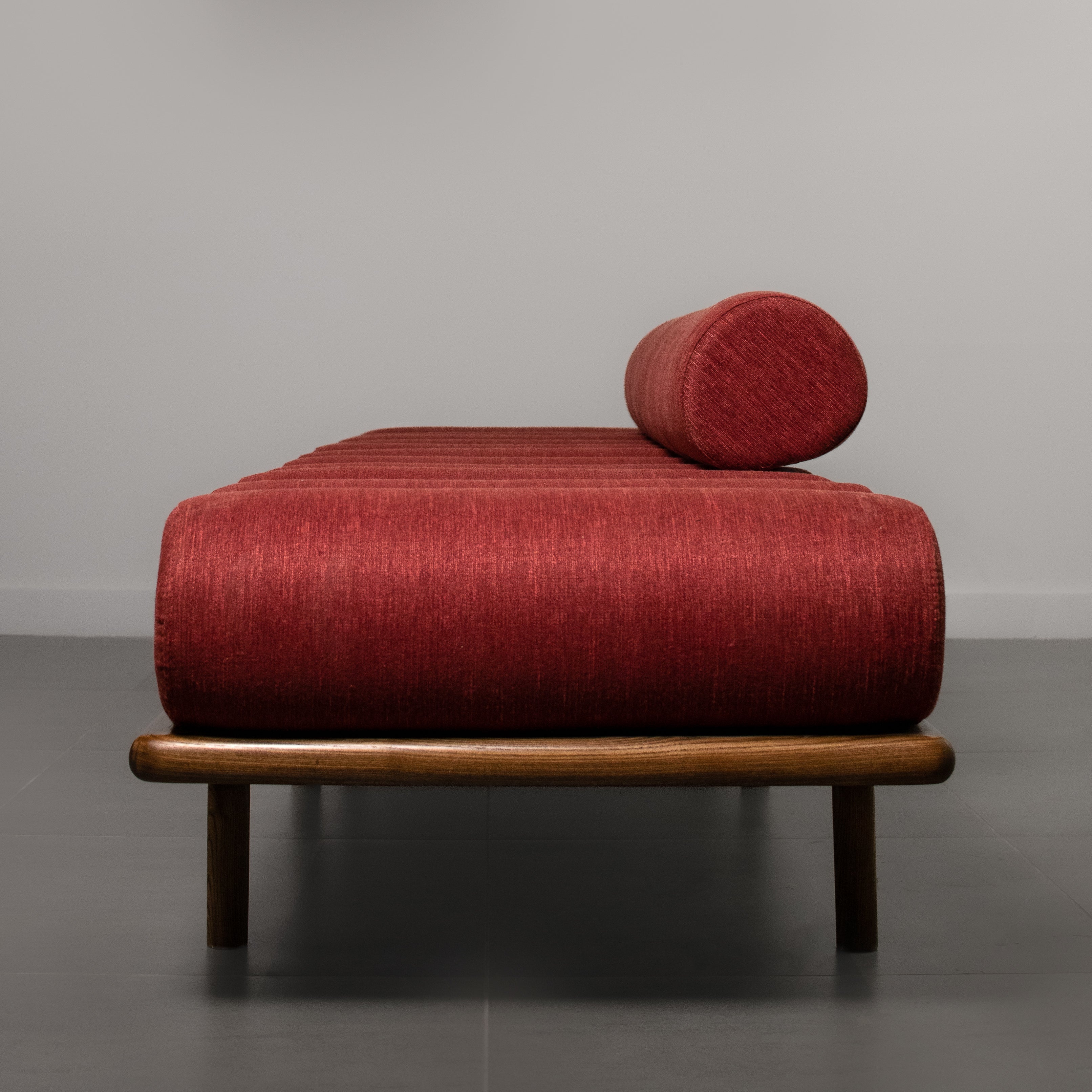 Riddle Sofa