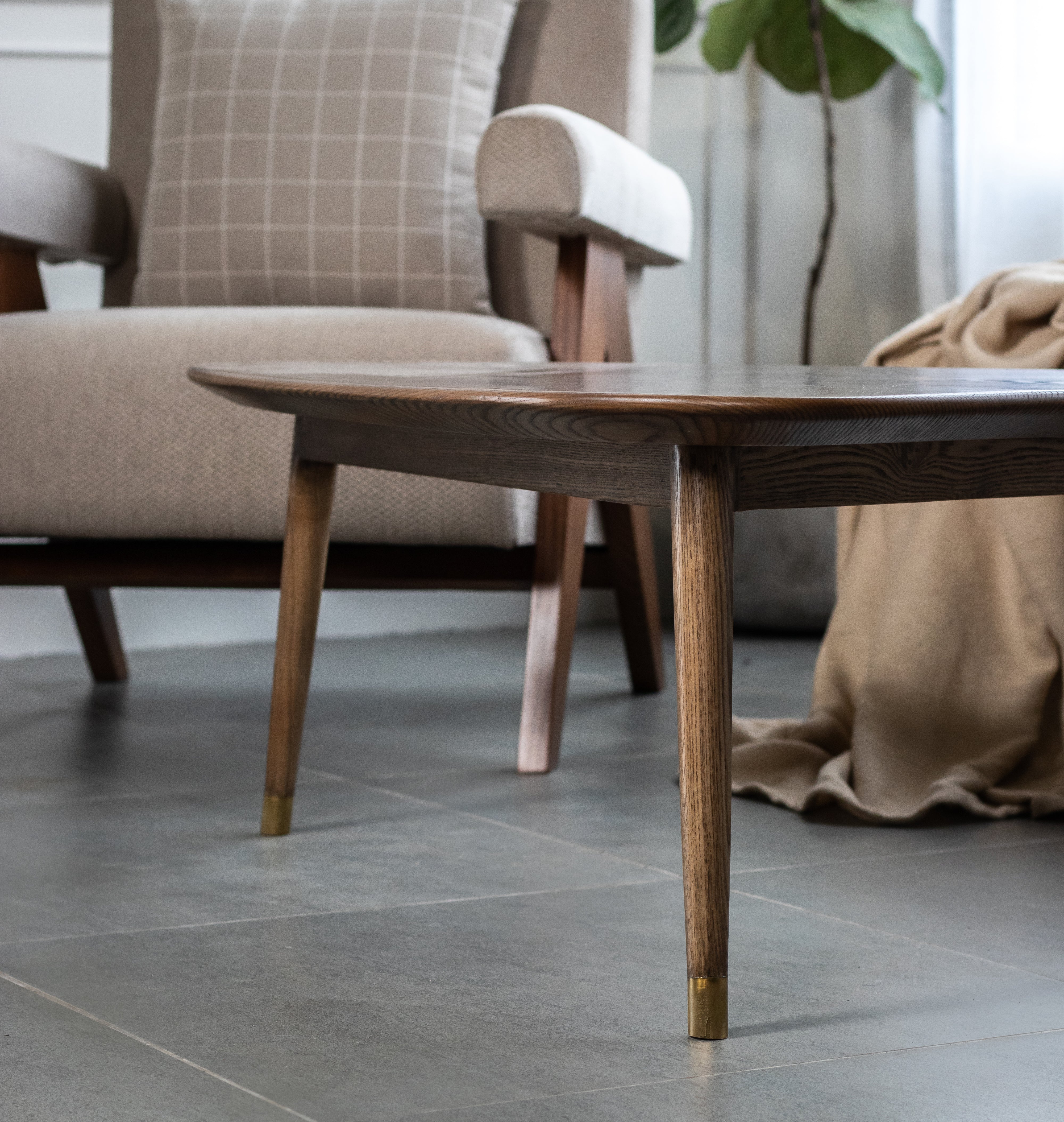 Lento Center table