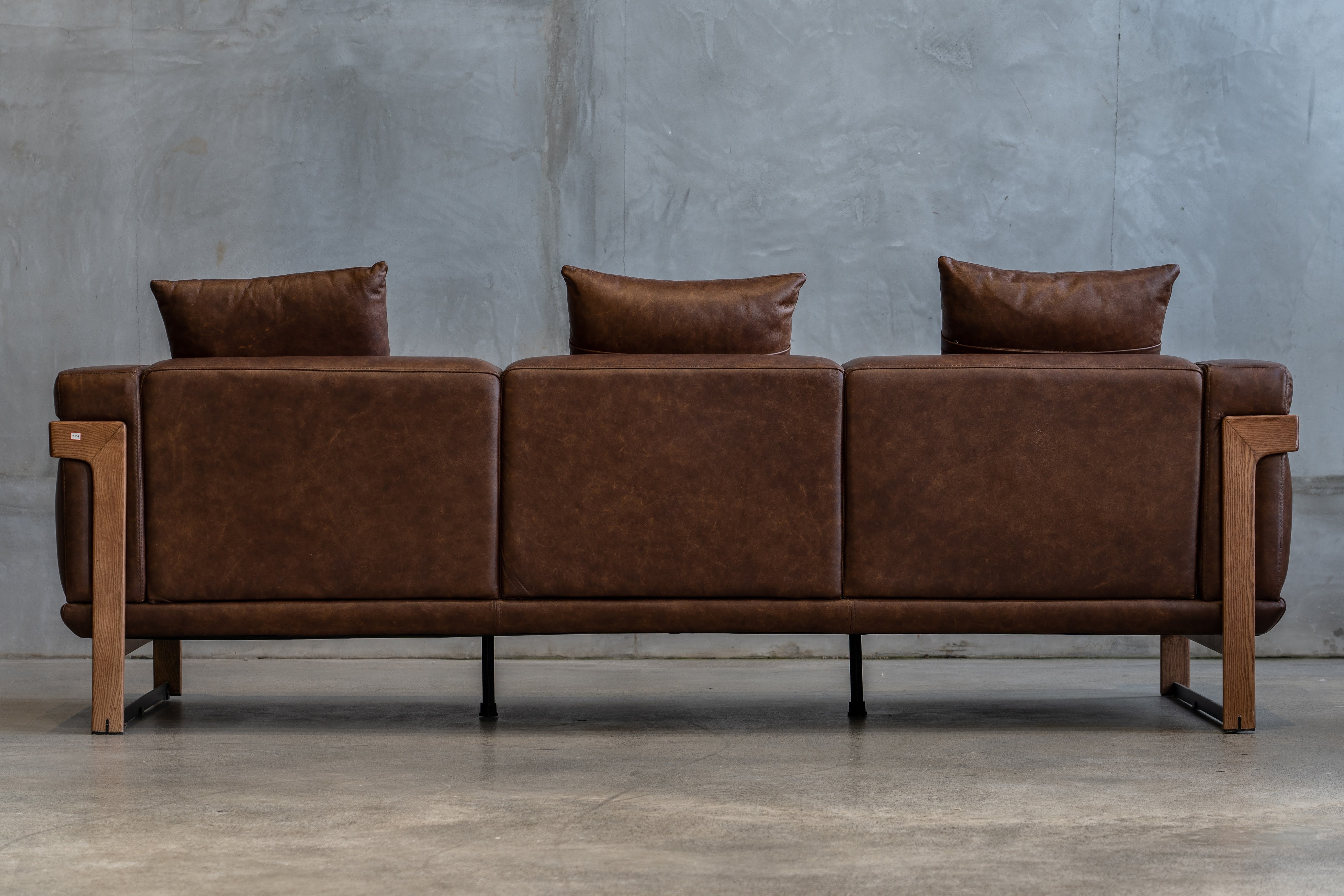 Tano 4 seater Sofa