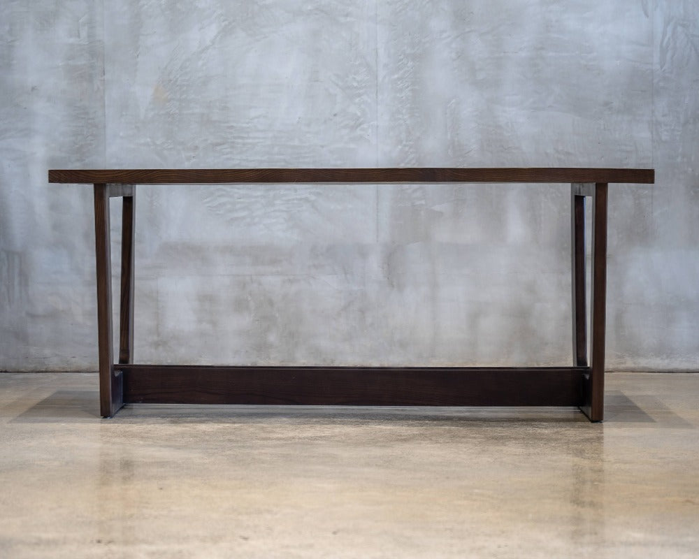 Amra Dining Table