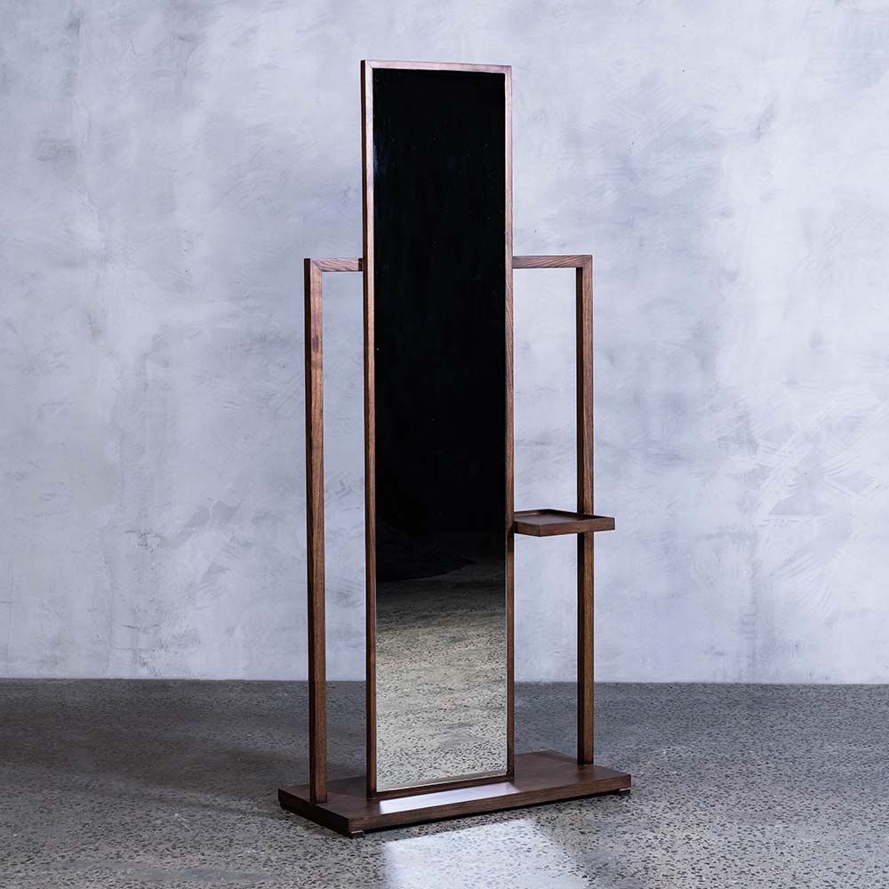 Speil Mirror