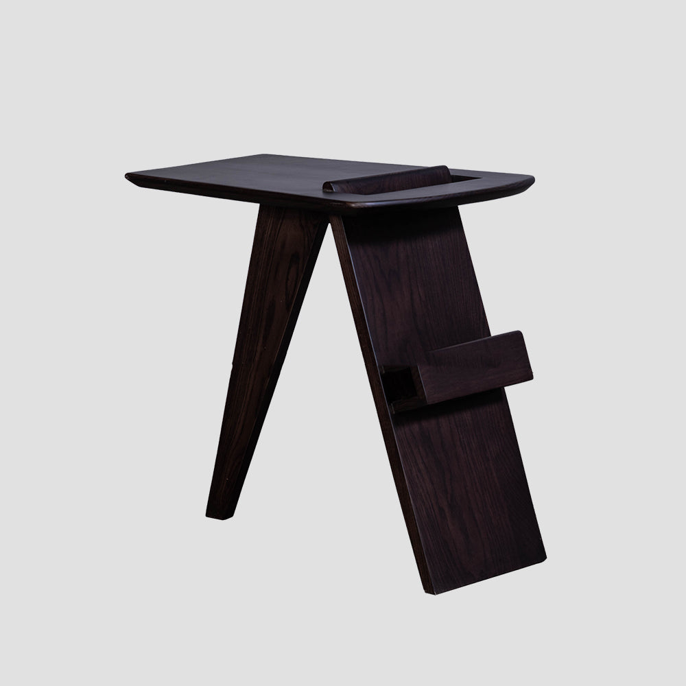 Carmen Sidetable