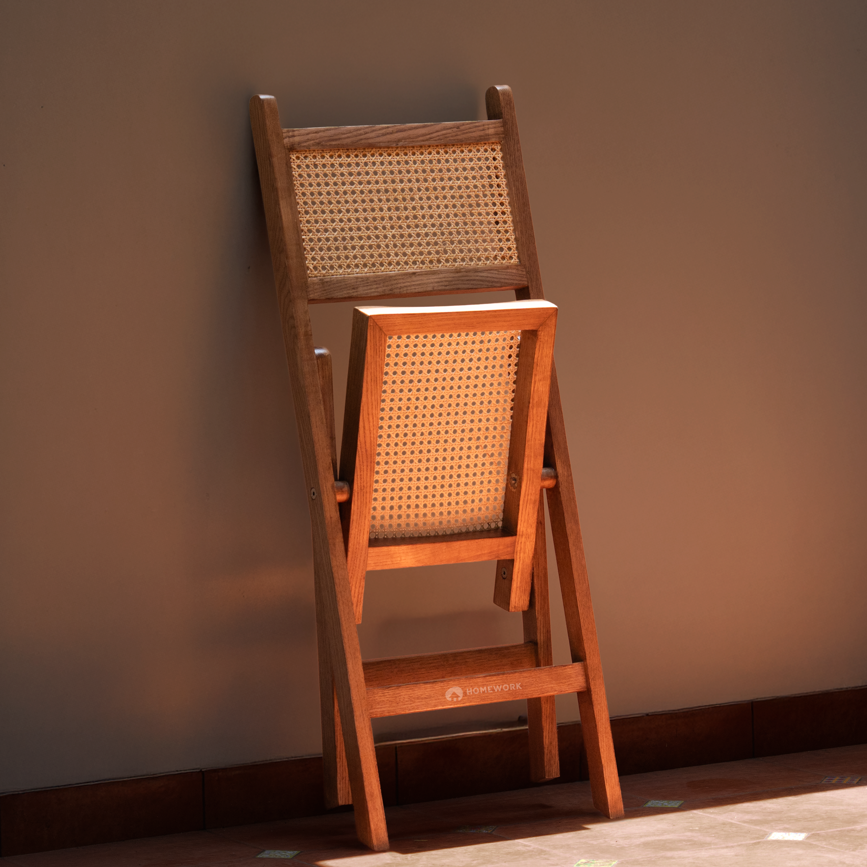 Nira Chair