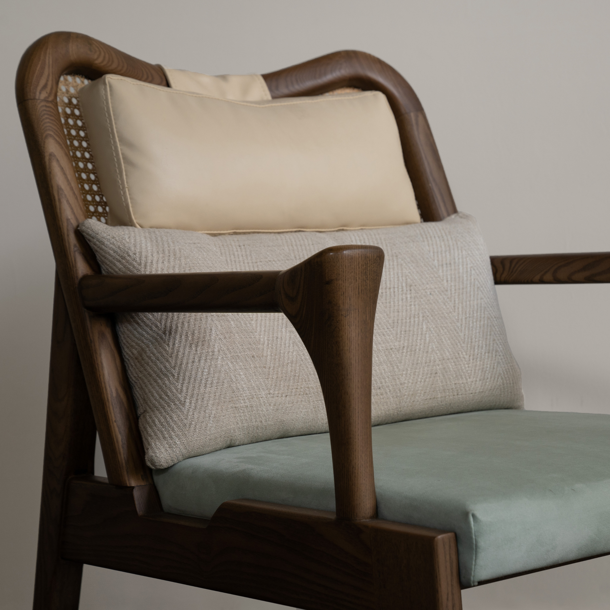 Mila Arm Chair