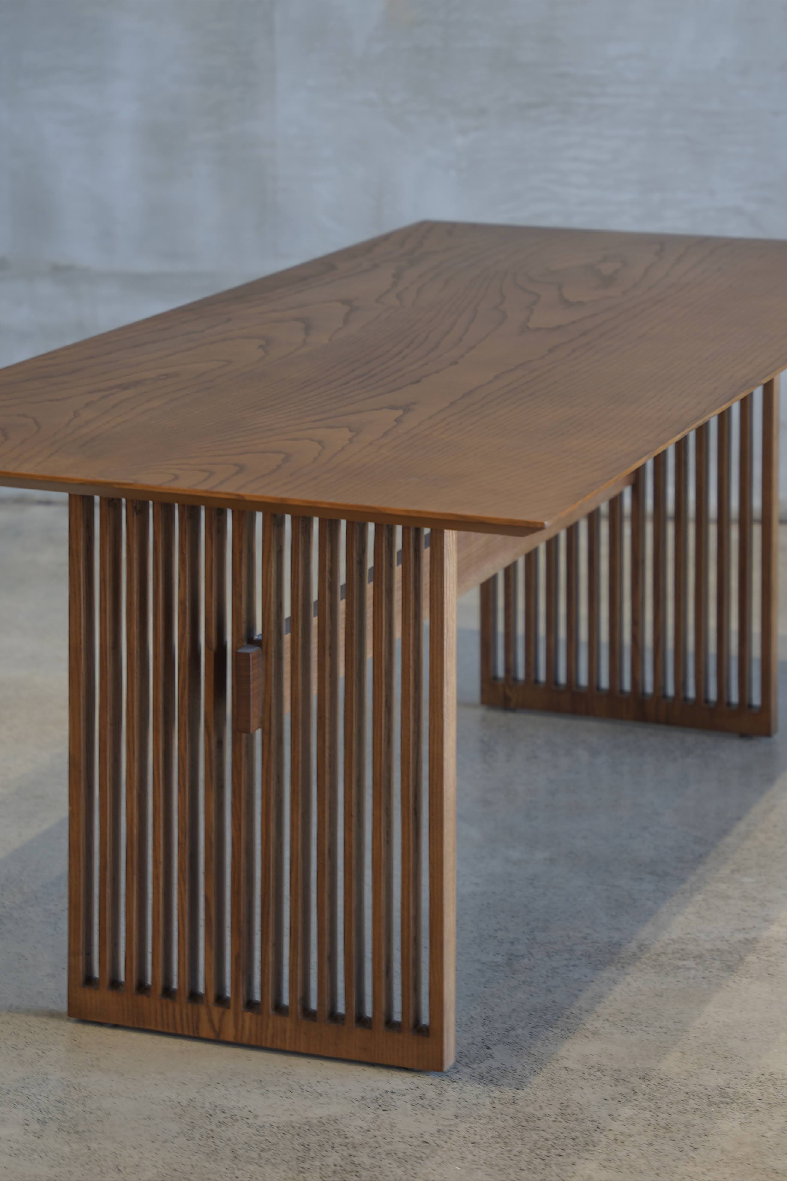 Nero Dining Table